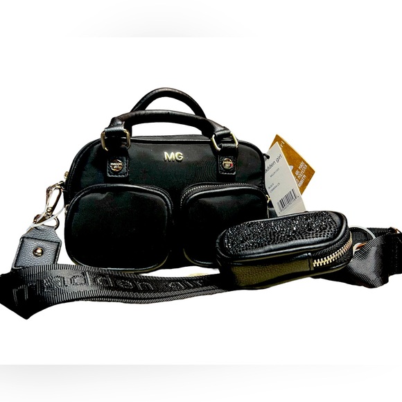 Madden Girl NWT Black Nylon Compact Camera Crossbody Bag Ear Bud Case (P029) - Picture 2 of 10